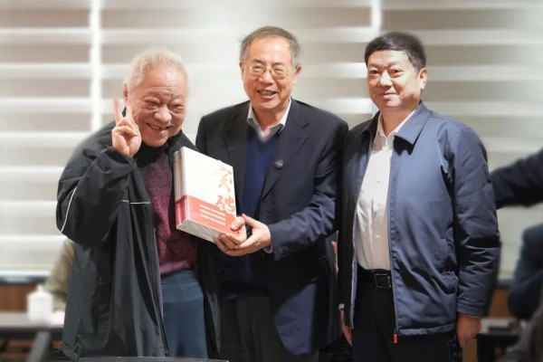 图四